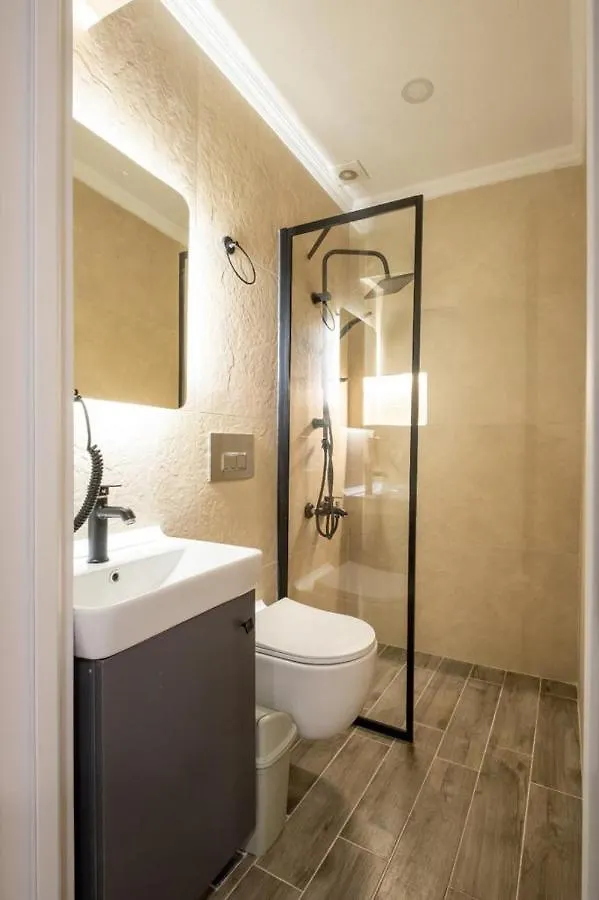Апартаменты Metin Studiosand Suites Стамбул