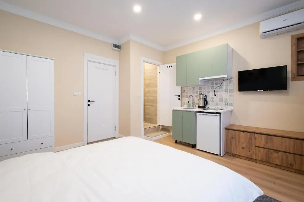 Metin Studiosand Suites Стамбул
